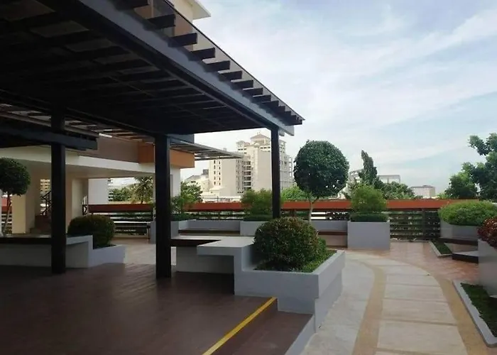 Apartment Comfy Near Ayala, Sm & It Park