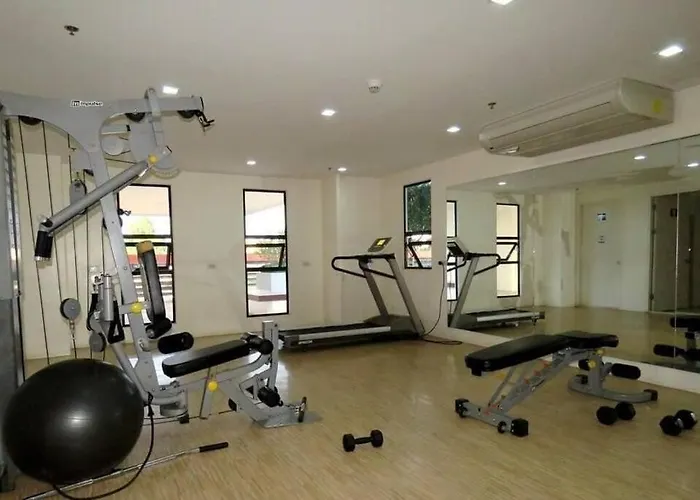 Apartment Comfy Near Ayala, Sm & It Park *