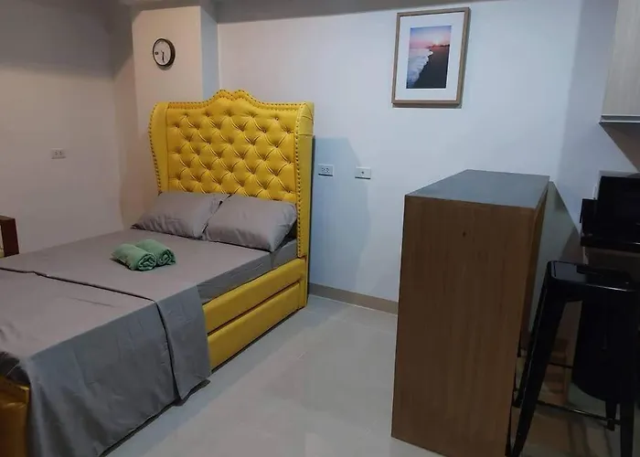 Comfy Near Ayala, Sm & It Park