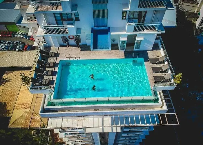Comfy Near Ayala, Sm & It Park *