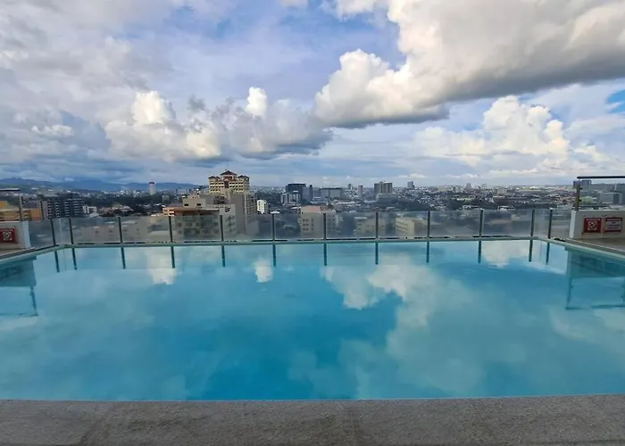 Comfy Near Ayala, Sm & It Park Apartment *
