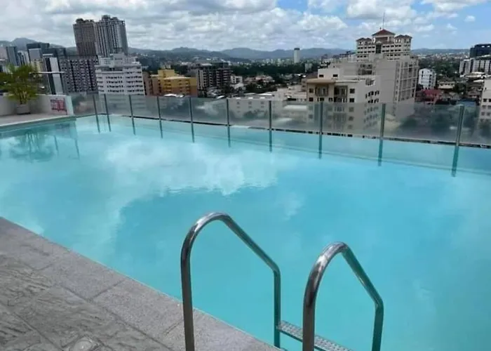Comfy Near Ayala, Sm & It Park
